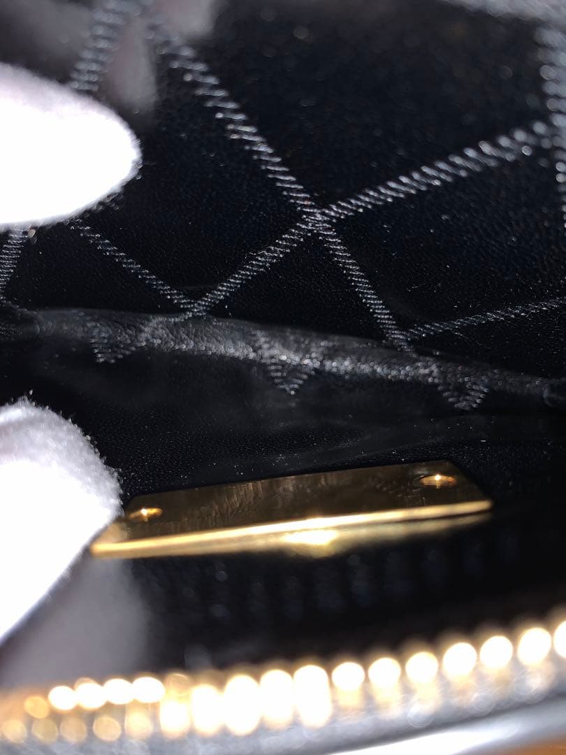 【miiii】GIVENCHY ジバンシィ GV3ショルダーバッグ