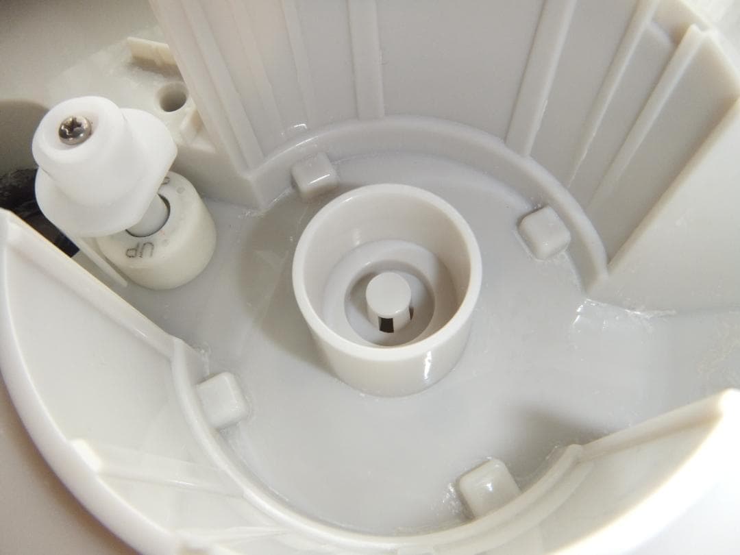 超音波式加湿器 cadoーE-610S■インフル対策■装備多数■良品■消臭OK■