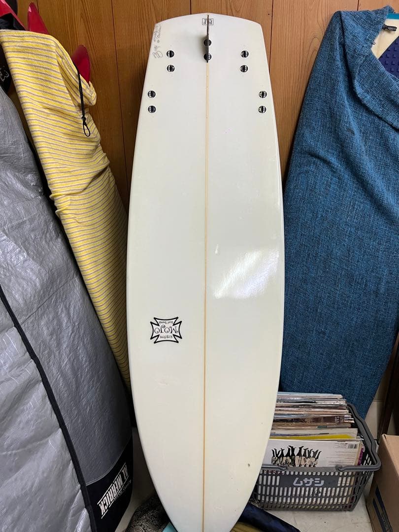 mojoサーフボード 5フィンボックス