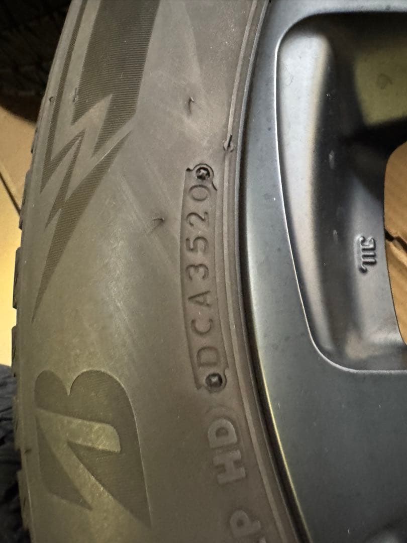 わー①ハリアー 80系BLIZZAK DM-V3 225/60R18