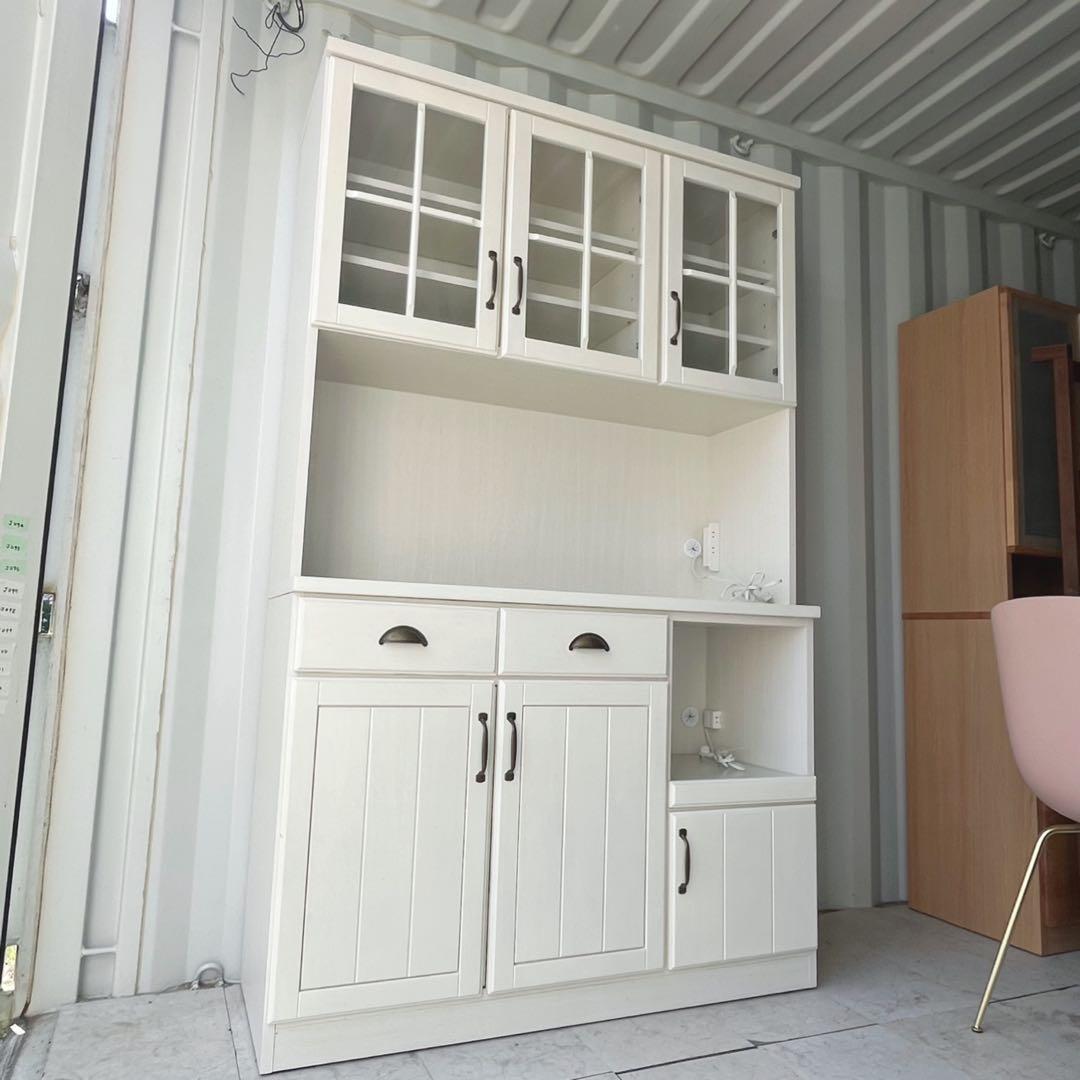 取付無料！ニトリ ミランダ アンティーク調アイボリーキッチンボード 食器棚✨