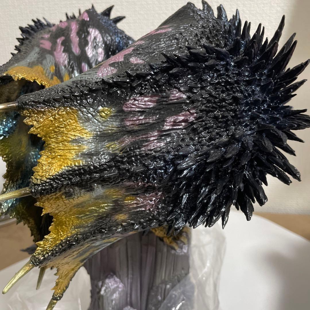 歴戦王　ネルギガンテ　クリエイターズモデル　フィギュア　CFB