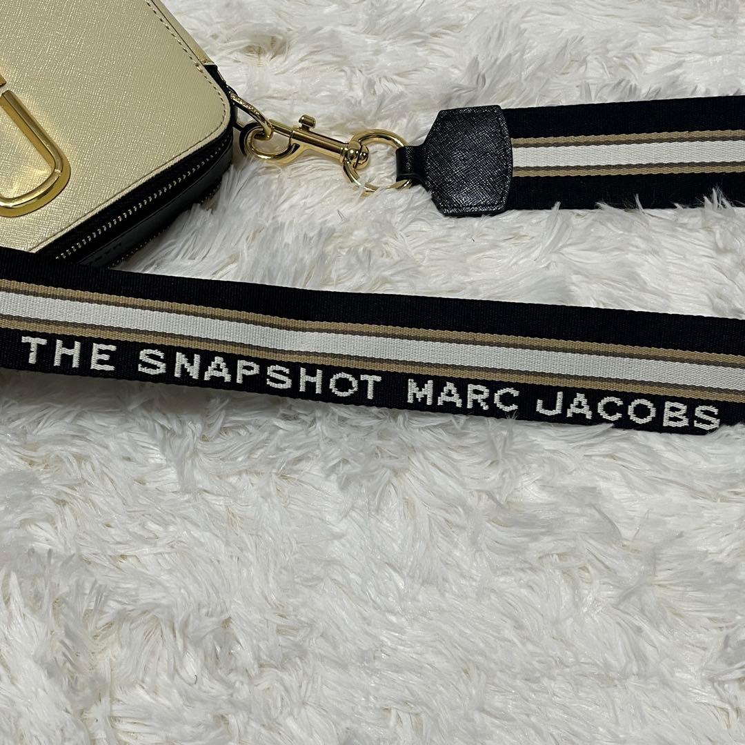 【美品】MARC JACOBS ザ スナップショット