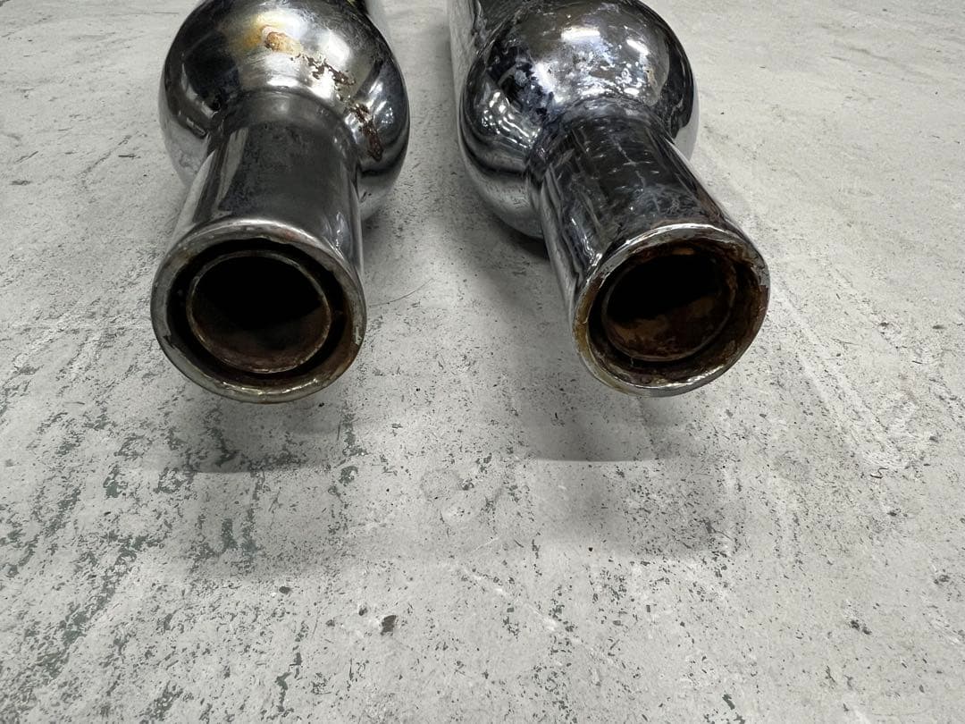 のり　　トライアンフ 純正オプション　スポーツマフラー