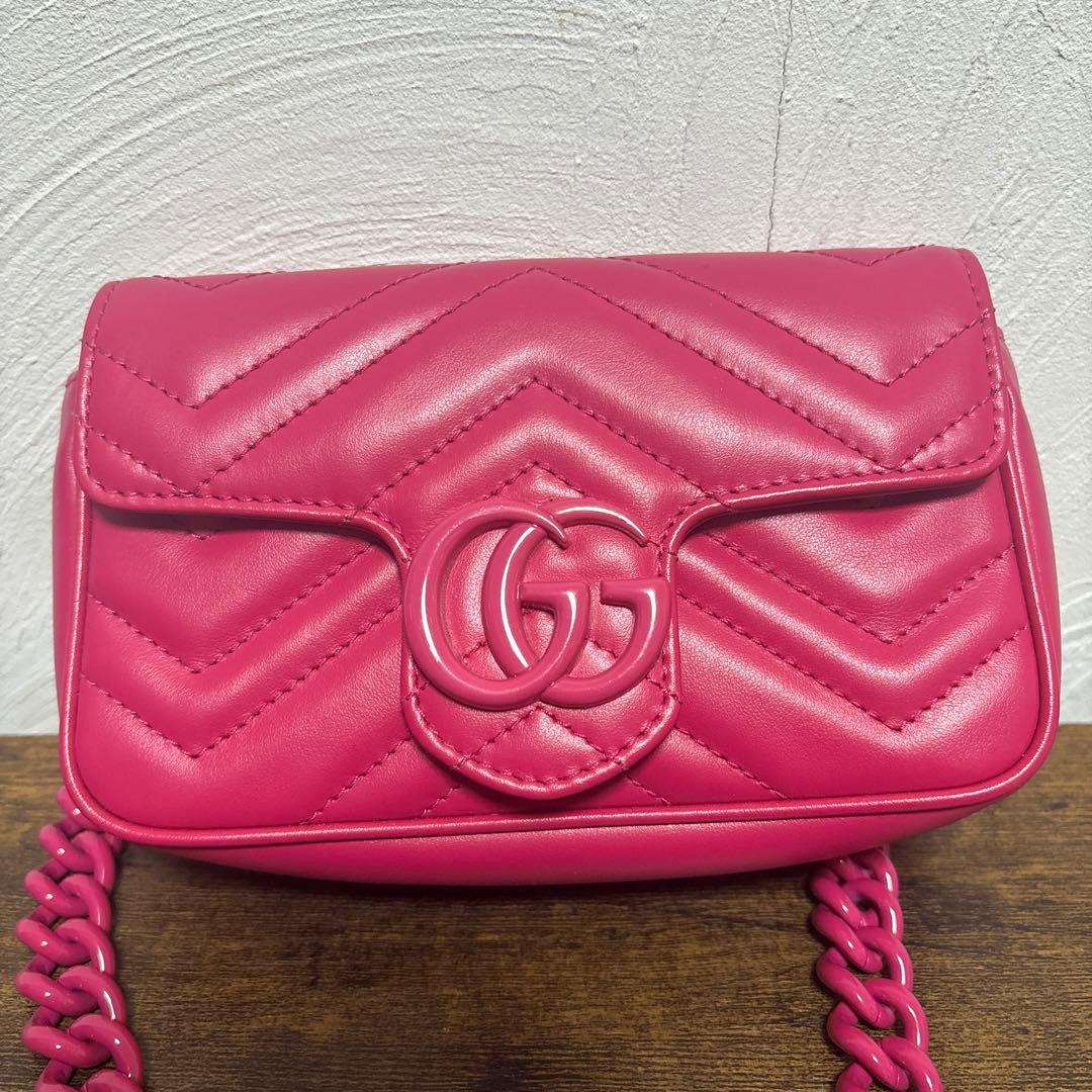 Gucci ピンク ショルダーバッグ