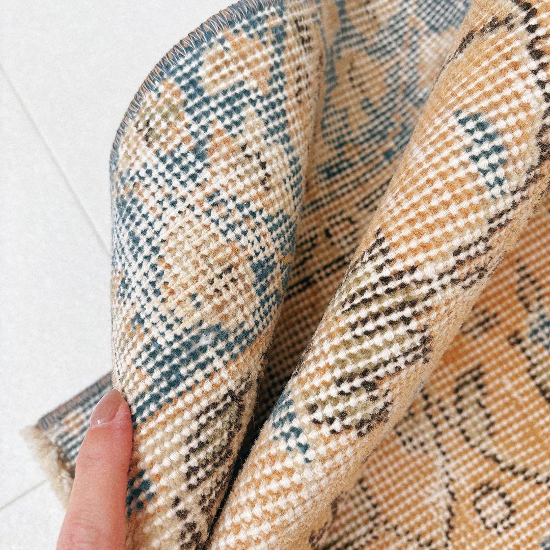 トルコ　ヴィンテージ ラグ オレンジ　ブルー　フローラル