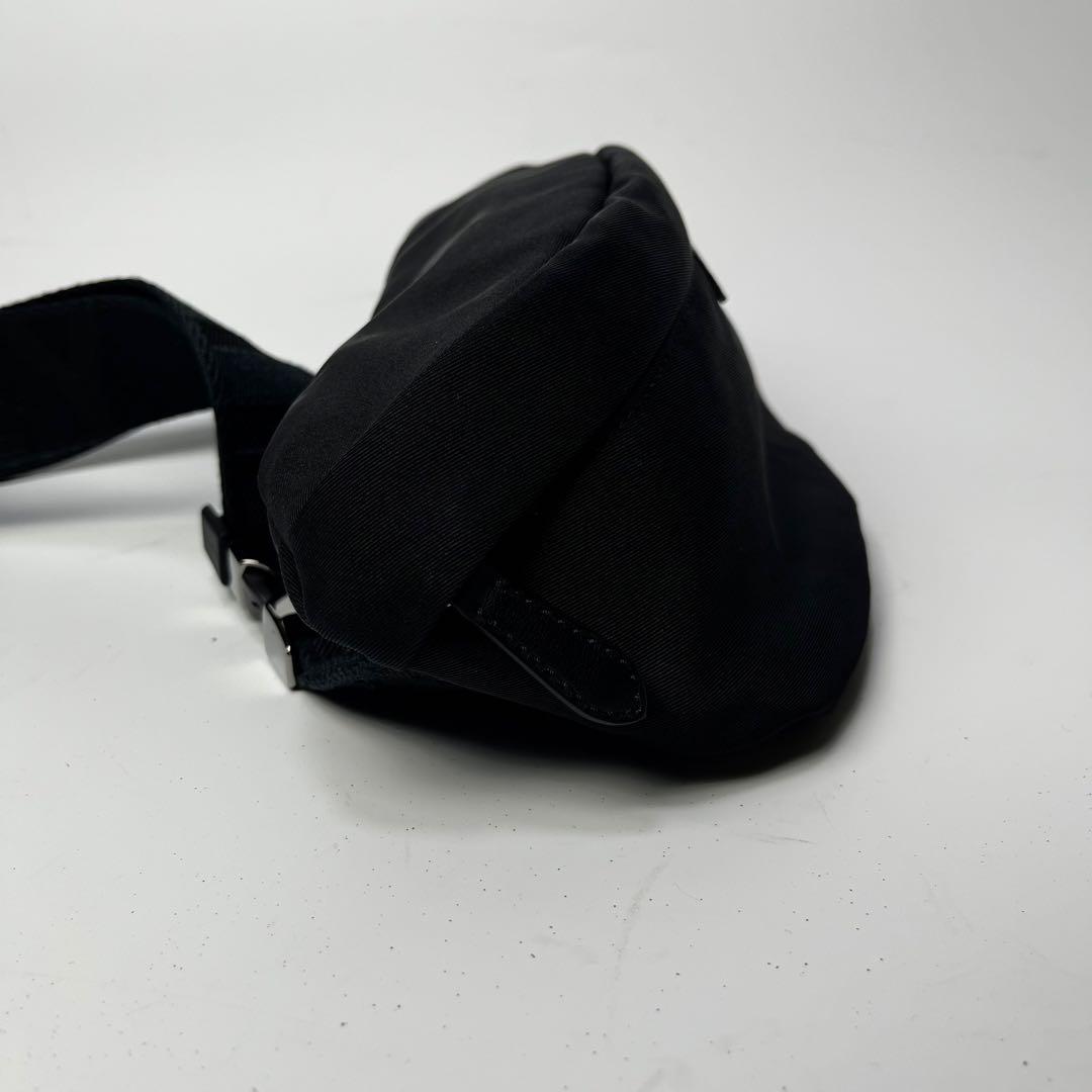 未使用級✨ステラマッカートニー ボディバッグ 近年モデル ロゴ ウエストポーチ