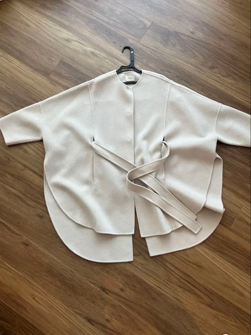 LE PHIL ソフトウールリバーポンチョ　ベージュ　1サイズ