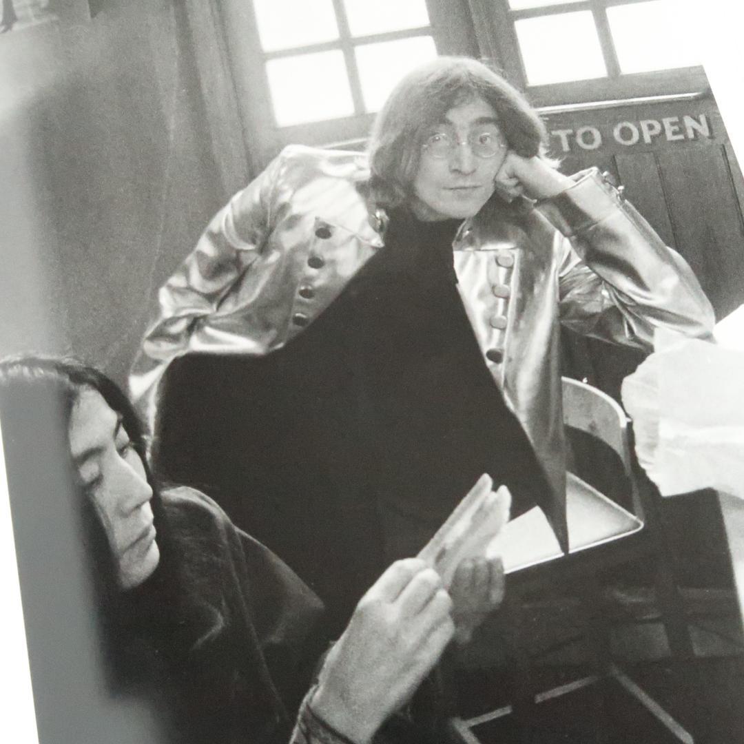 セール！ 希少洋書『ビートルズのある一日』ドン・マッカリン　ビートルズ写真集