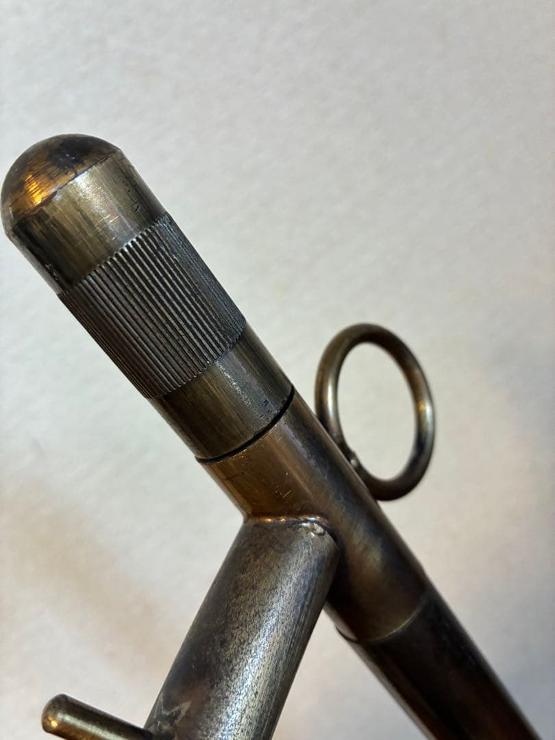 インダストリアル　コートハンガーラック　スタンド　什器　ビンテージ　ゴールド