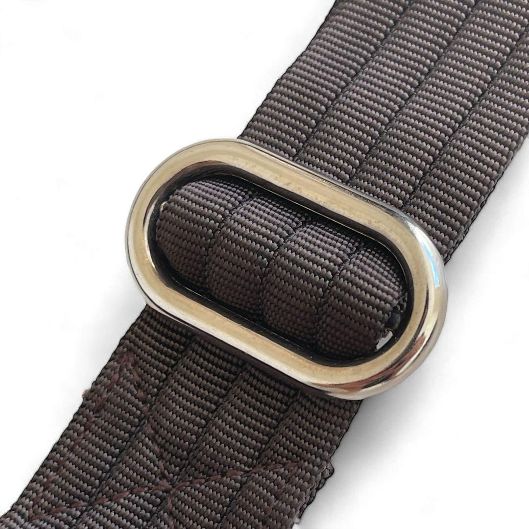 美品　サルヴァトーレフェラガモ　アニマル柄　クロスボディバッグ　レザー