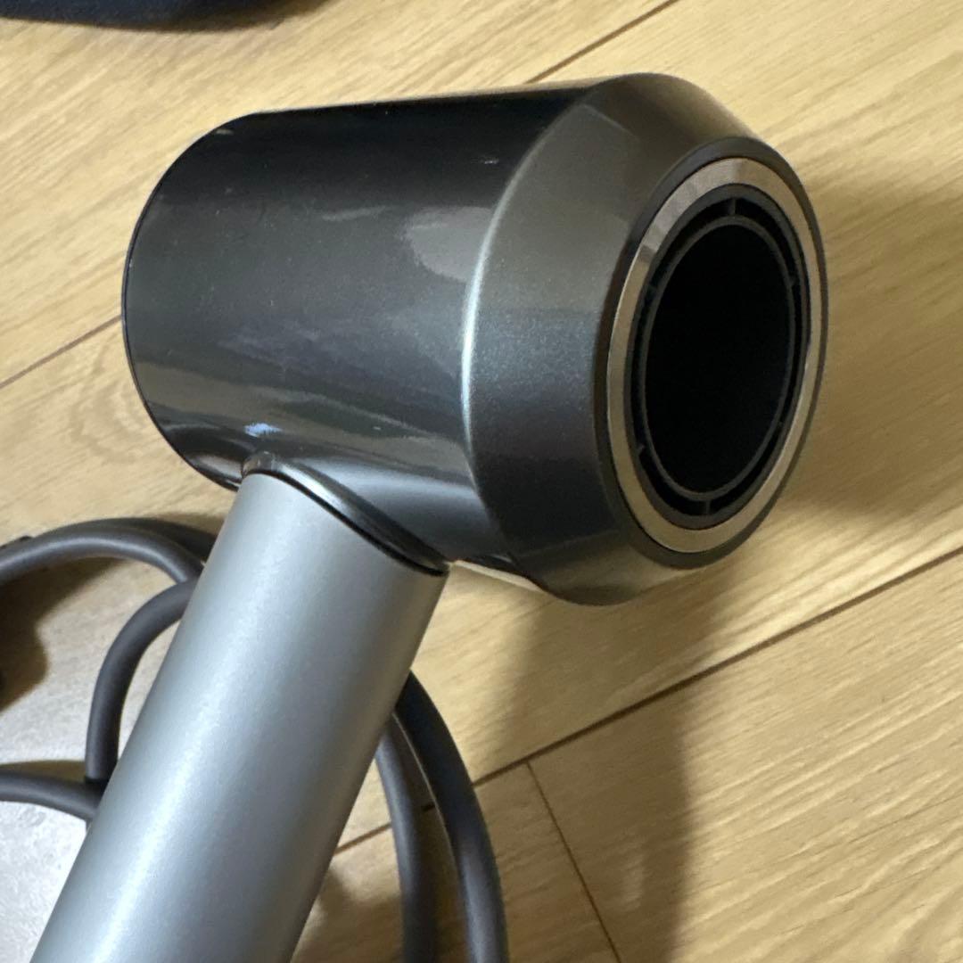 ダイソンヘアドライヤー　HD12