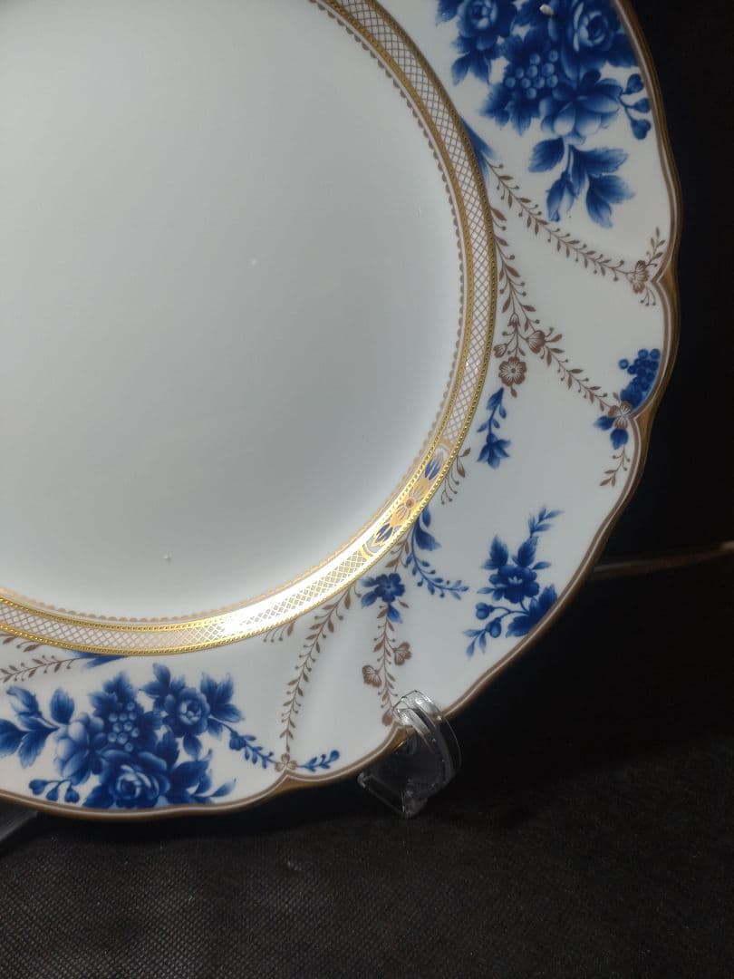 ノリタケ　アンティクウィティ　ディナー皿