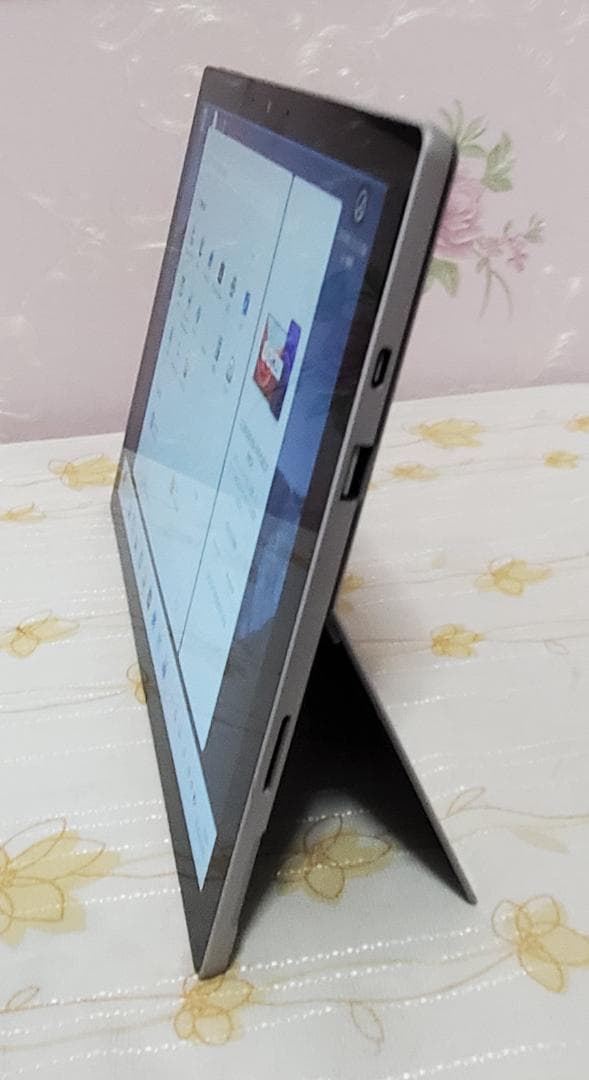 (風ボルト 美品) SurPro7+ i5/8G/256G office