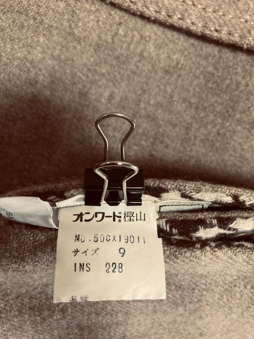 オンワード　防寒　昭和レトロ　ベージュ系　フード付きリバーシブル　マント　ケープ