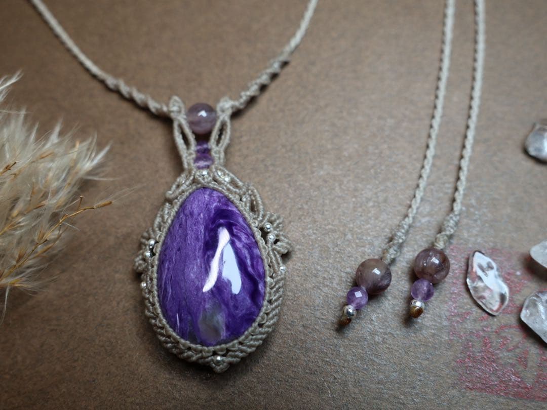 でんちゃん グリーンマイカ　チャロアイト　マクラメ　ネックレス