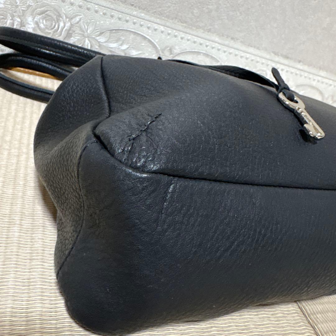 MADRIGAL マドリガル しっくりバッグ ブラック 美品