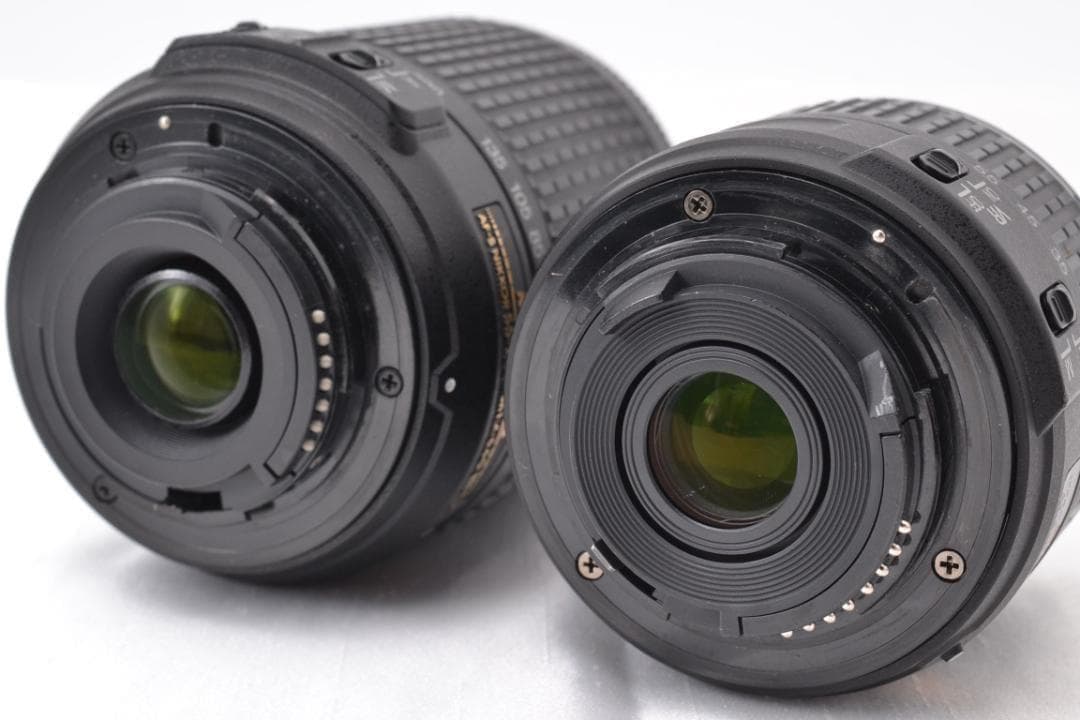 ニコン　Nikon D5500 希少RED ダブルズーム カメラバッグ付