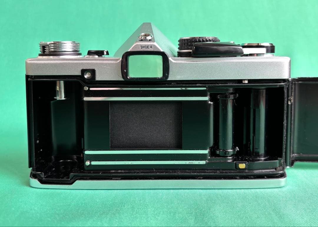 ★ OLYMPUS OM-2N + ★広角レンズ28mm