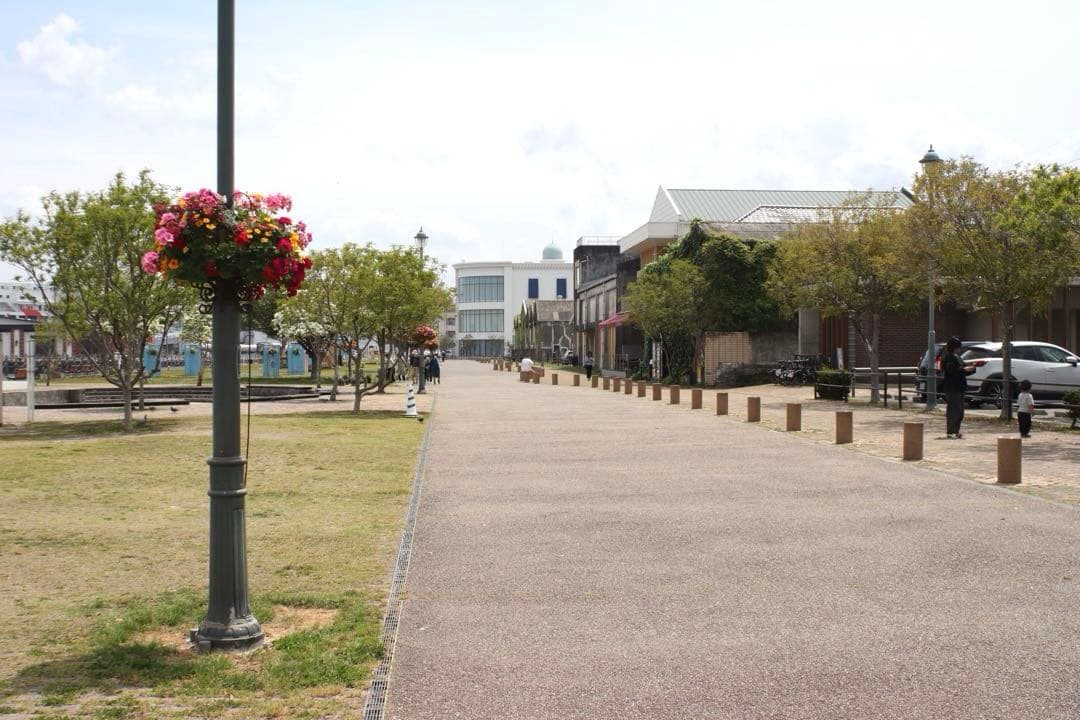 ★ OLYMPUS OM-2N + ★広角レンズ28mm