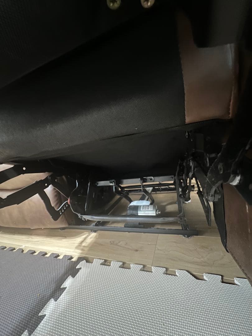 【値下げしました‼︎】福岡引取り限定。電動リクライニングソファ