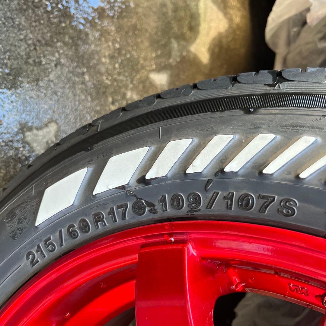 ハイエースタイヤホイールセット