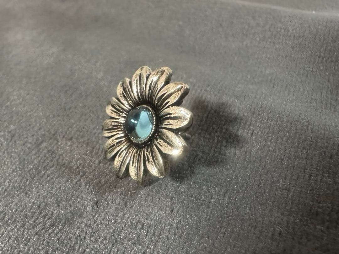 IY GUCCI ピアス　片耳　傷汚れあり　中古　箱無し