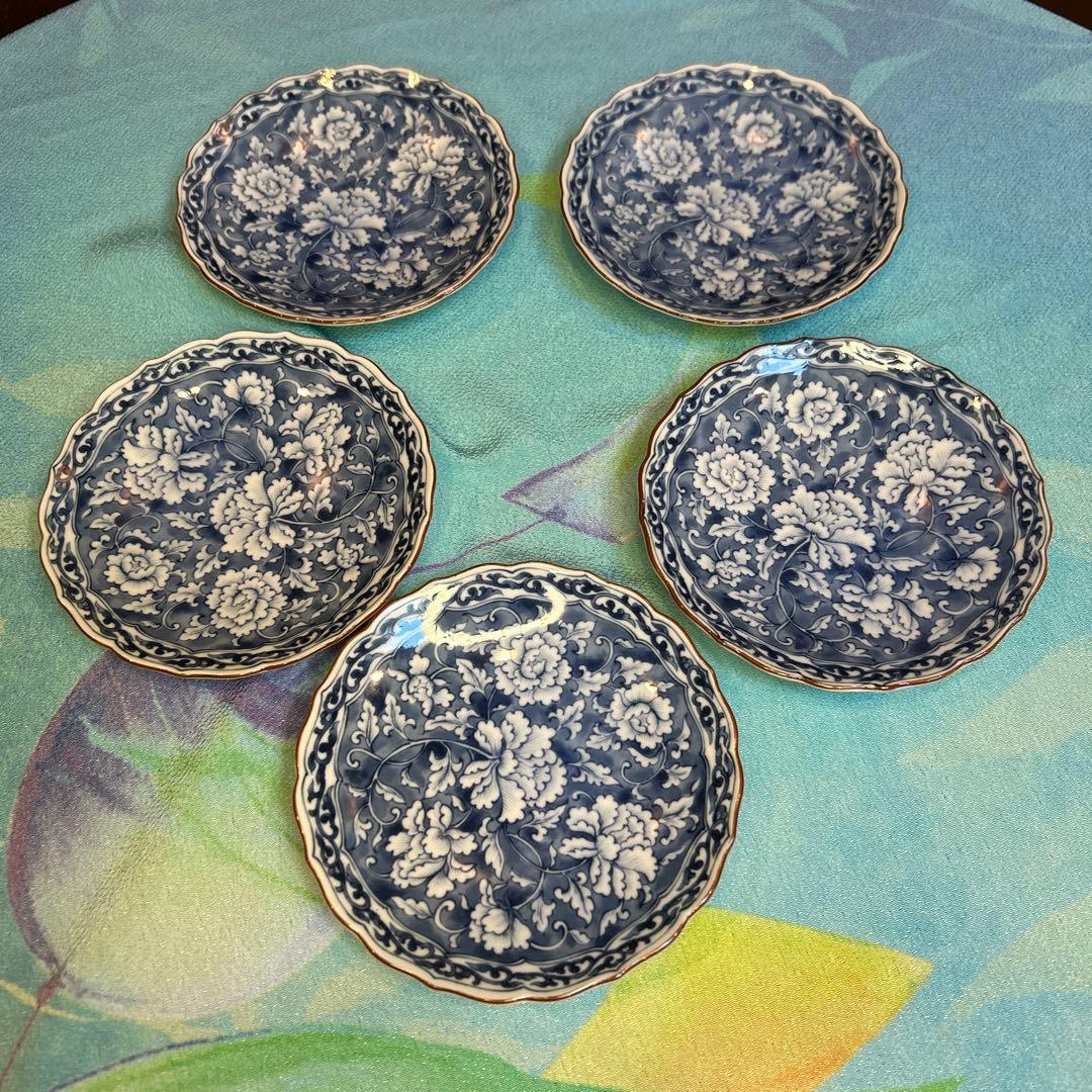たち吉橘吉　染付花紋　輪花唐草牡丹　大皿/中皿揃え5枚/小皿揃え5枚三種セット