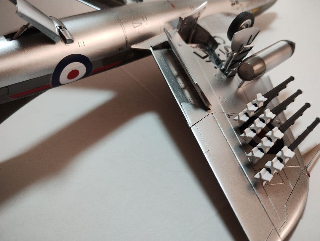 プラモデル完成機　1/48　ホーカーハンターFGA.9