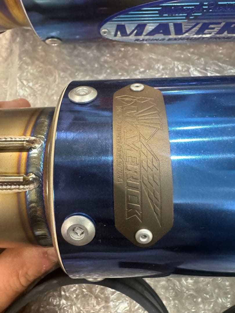年末年始値下げMAVERICK レーシングマフラー 2本出し