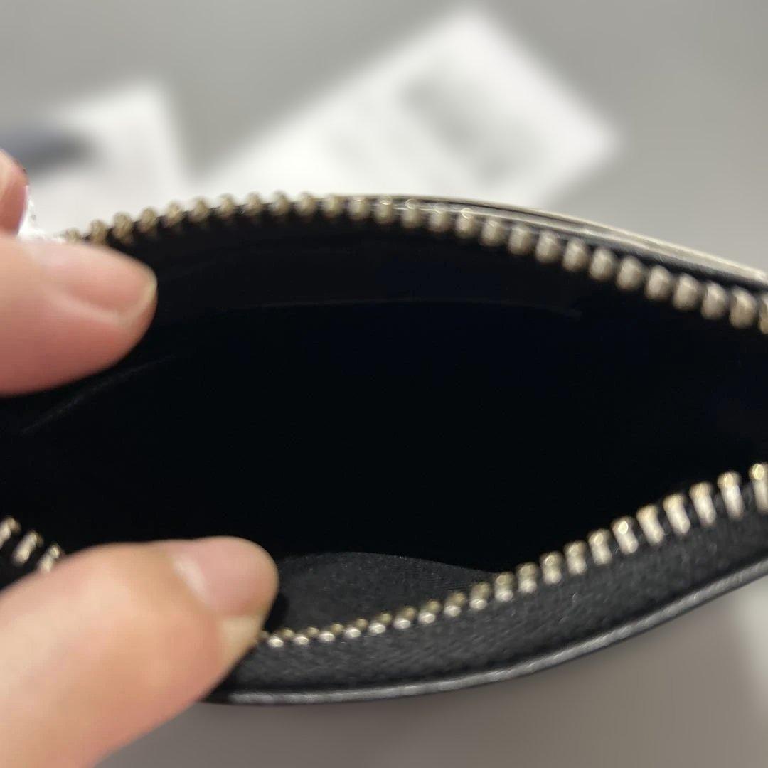 新品未使用　ザディグエヴォルテールブラックケース