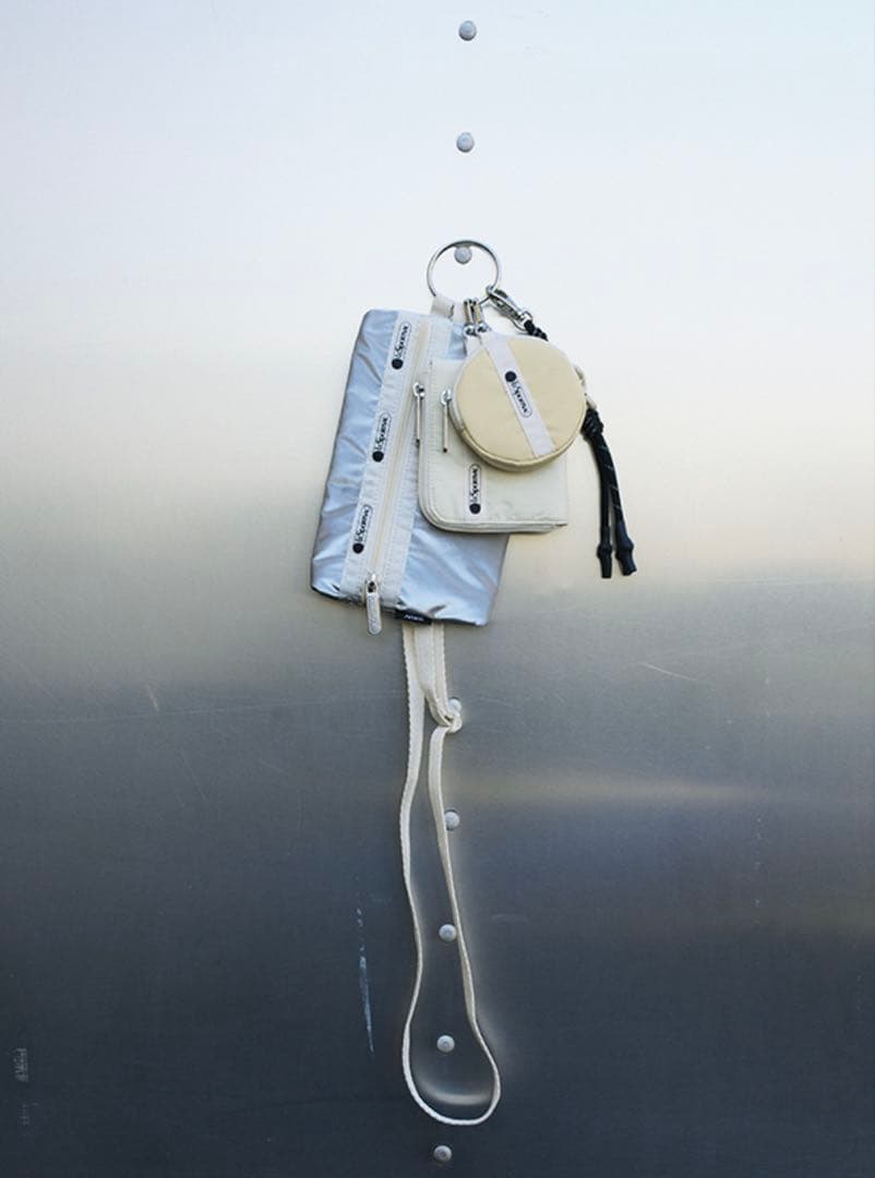 【新品未使用】Ameri Vintage レスポートサックマルチポーチ　シルバー