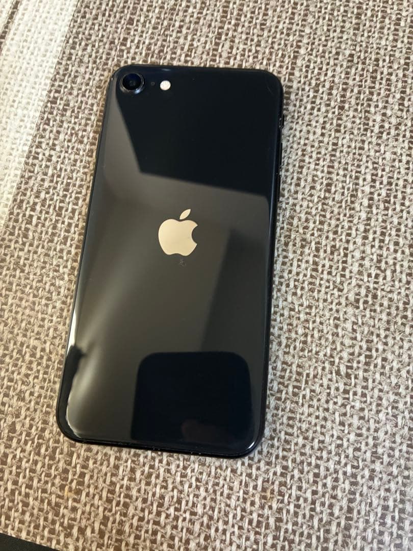 (ジャンク品)(完全動作)iPhone ＳＥ2 SIMフリー