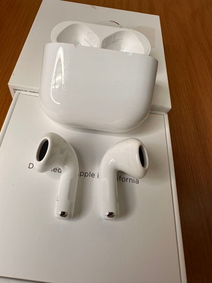 【正規品】AirPods 4 ANC搭載モデル MXP93J/A 4D9L0