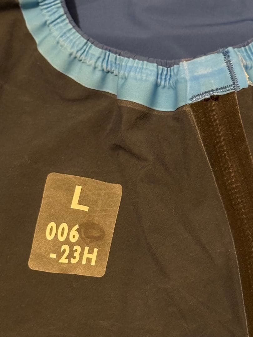 美品　最新　アリーナ　高速水着　競泳水着　アクアフォースストーム　MF L