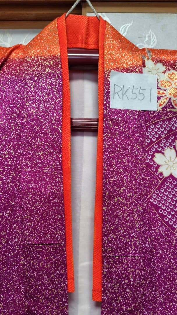 RK551子供着物7歳前後用着丈135センチ裄丈55センチ正絹めちゃくちゃ綺麗