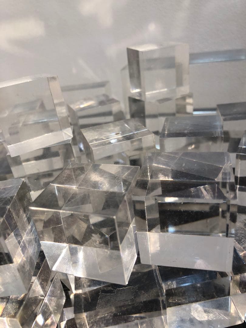 ディスプレイ アクリル　ディスプレイ用品　64個まとめ売り　キューブ