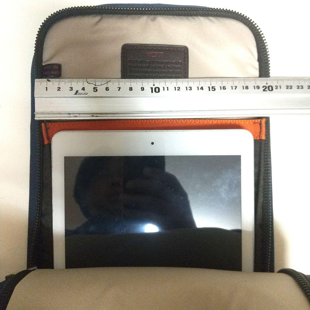 TUMI　ネイビー　ボディバッグ