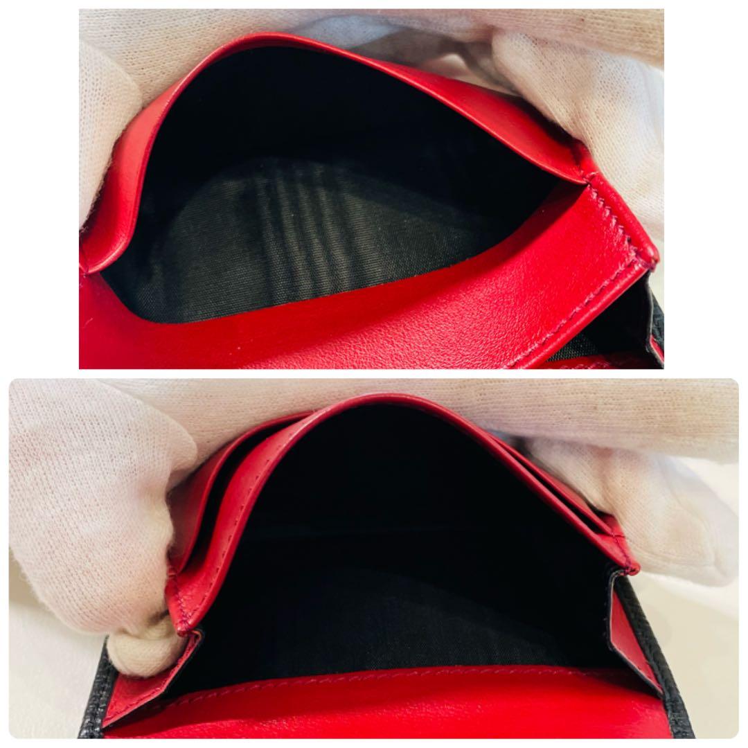 美品　フェラガモ　ガンチーニ　名刺入れ　黒　赤　カードケース　パスケース