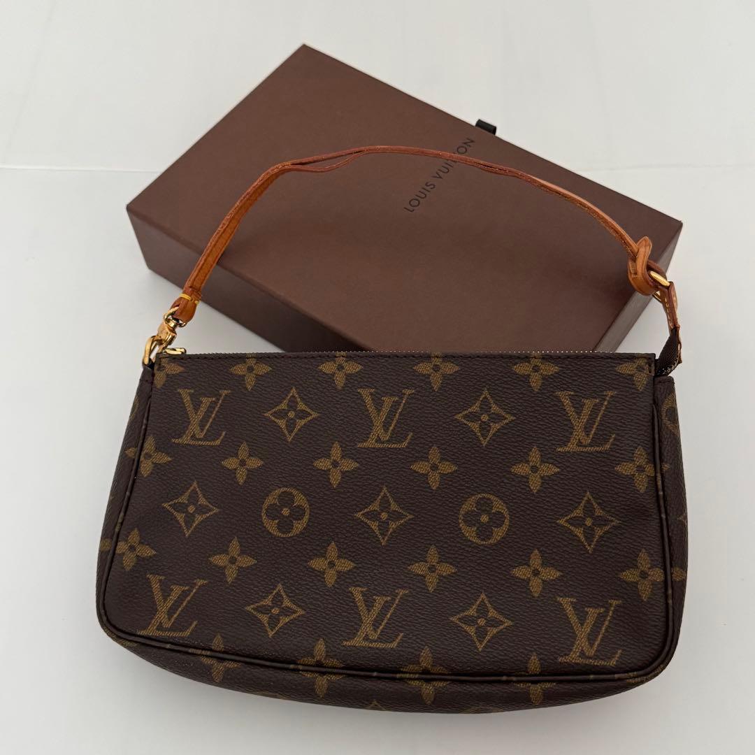 LOUIS VUITTON ポシェットアクセソワール