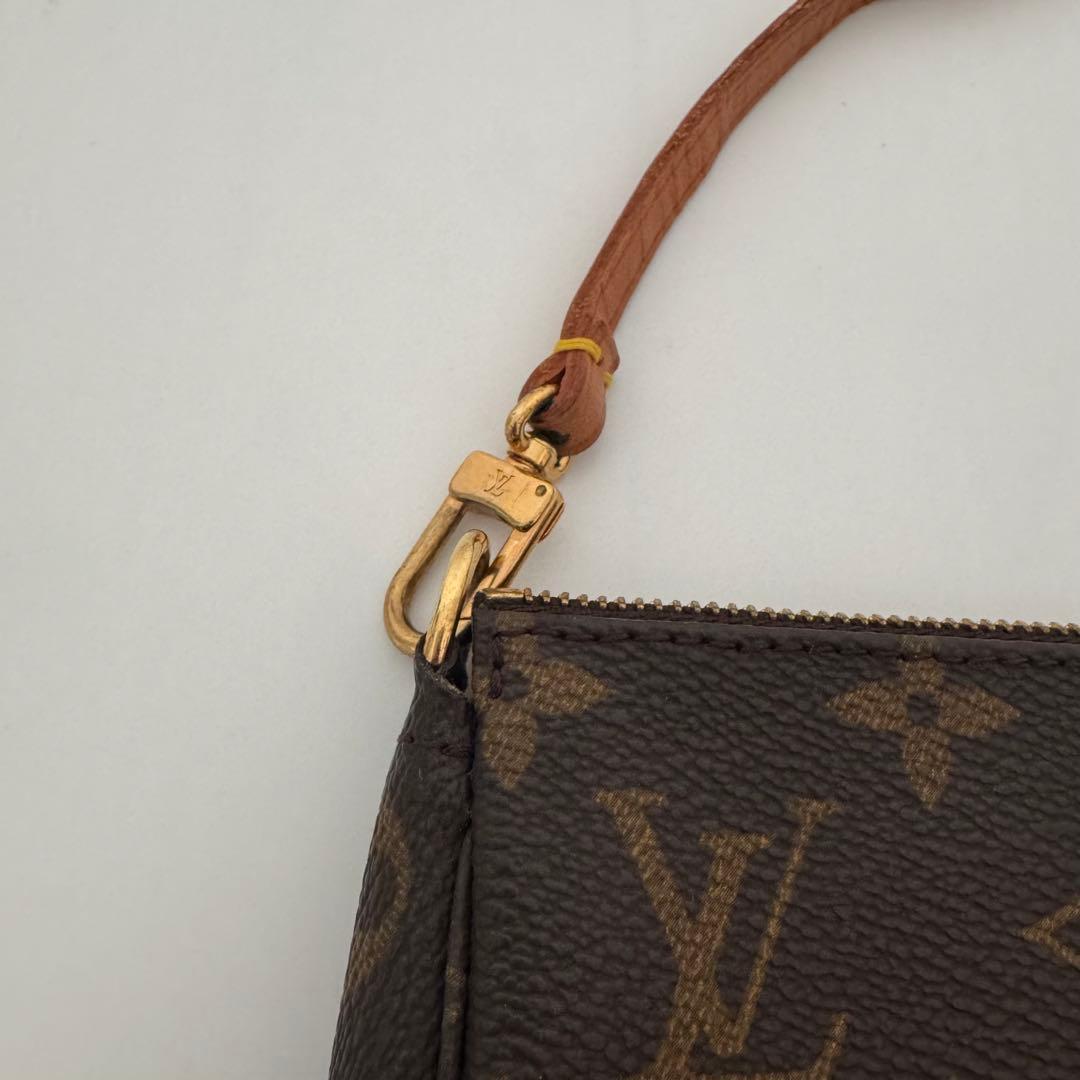LOUIS VUITTON ポシェットアクセソワール