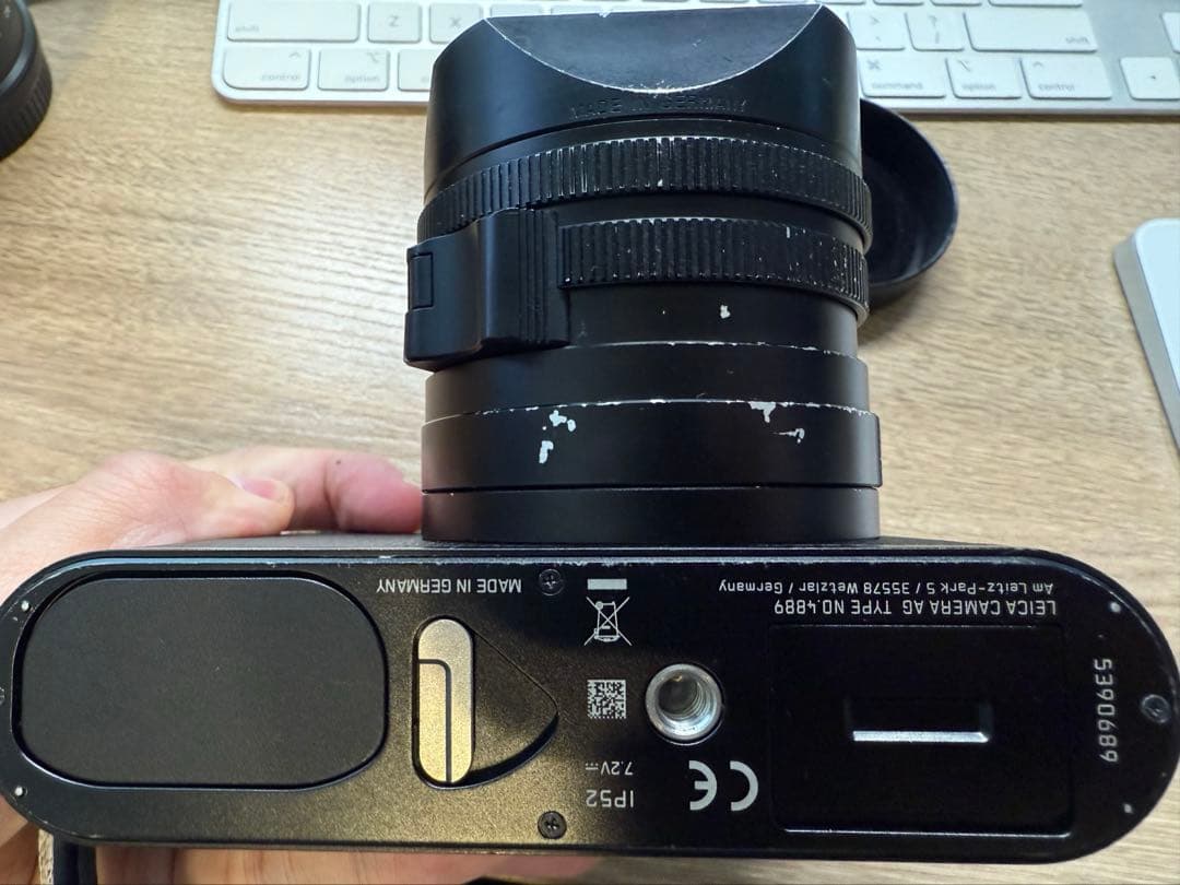 Leica Q2 コンパクトデジタルカメラ