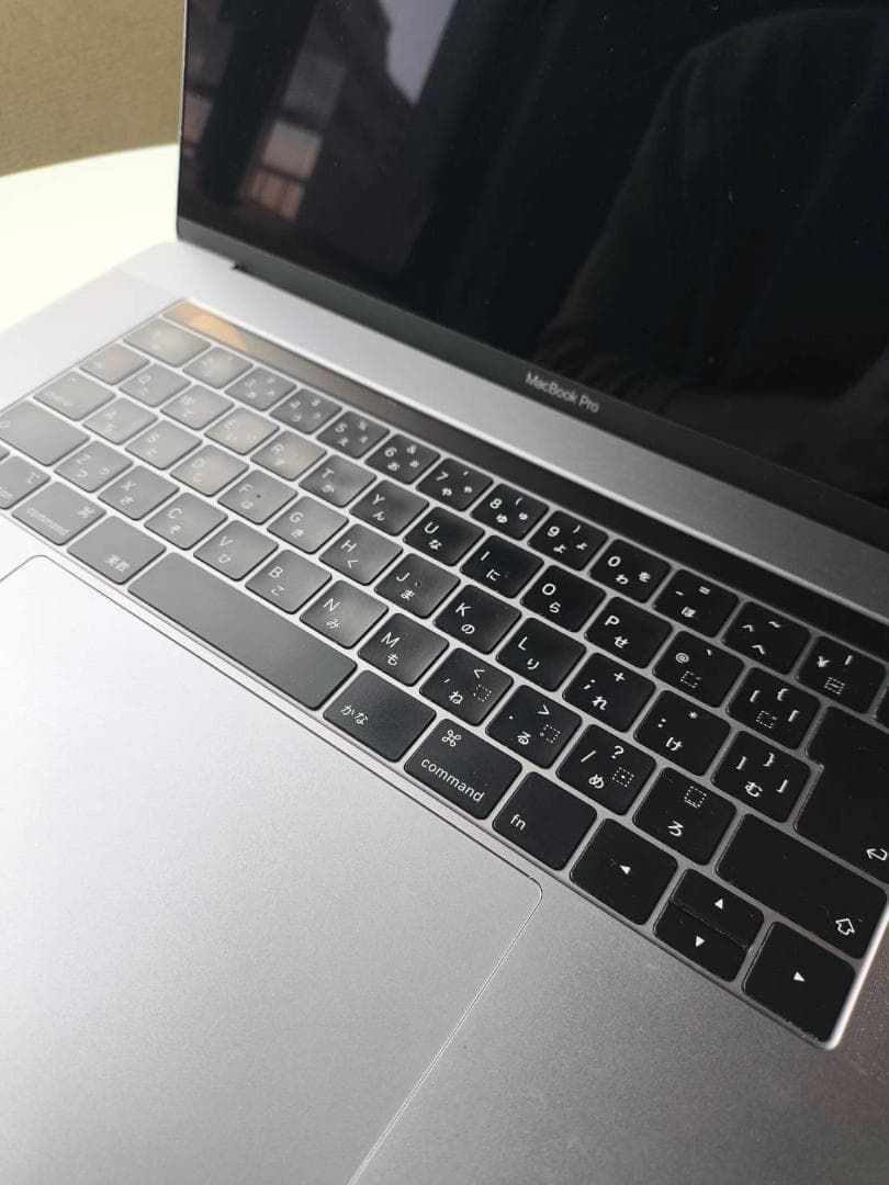 美品 MacBook Pro 15in 16G / 256G (スペースグレー)
