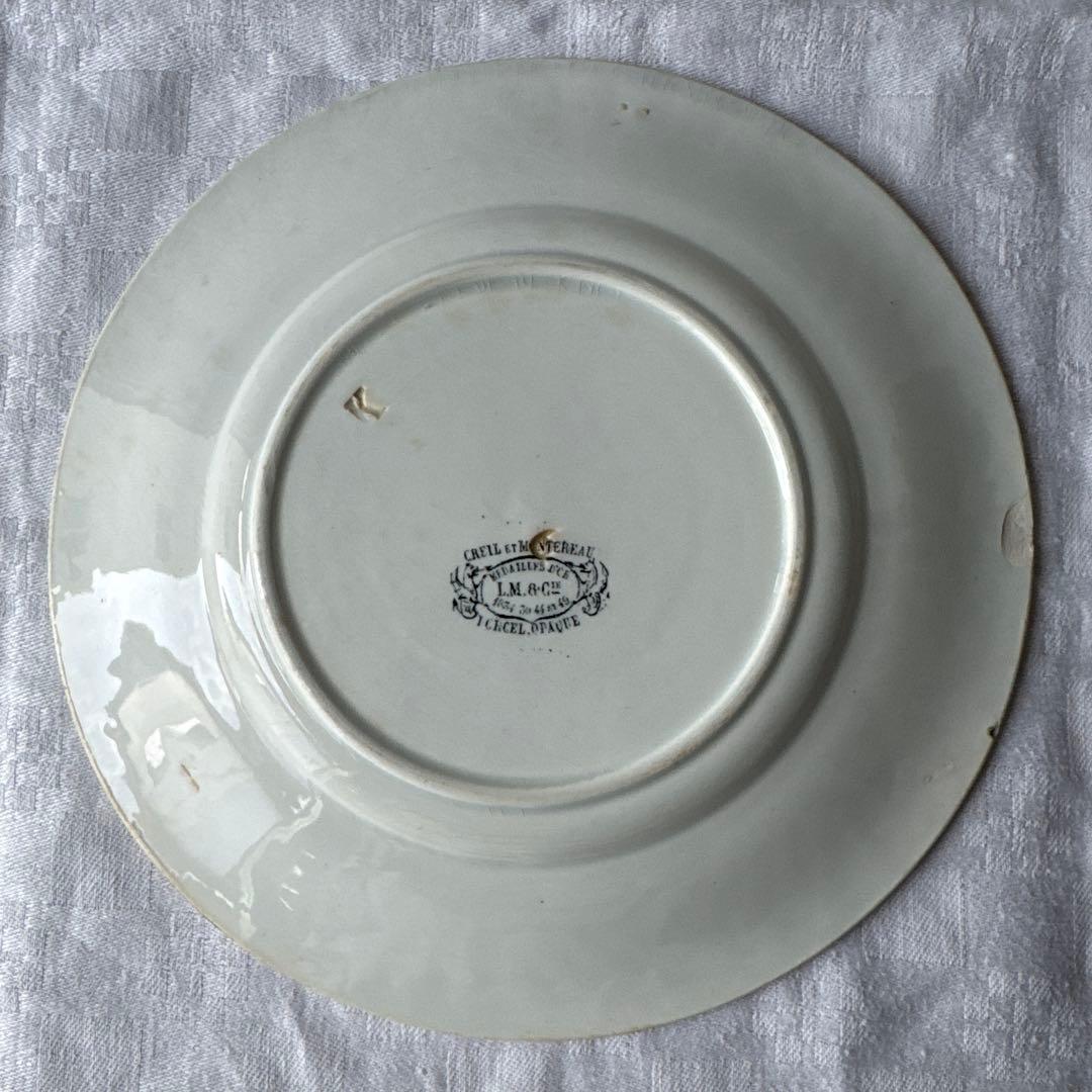 フランスアンティーク　クレイユモントロー　レリーフ皿　デザートプレート　平皿