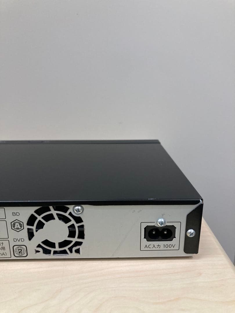 めっちゃ綺麗　シャープ　AQUOS ブルーレイ　2B-C05BW1