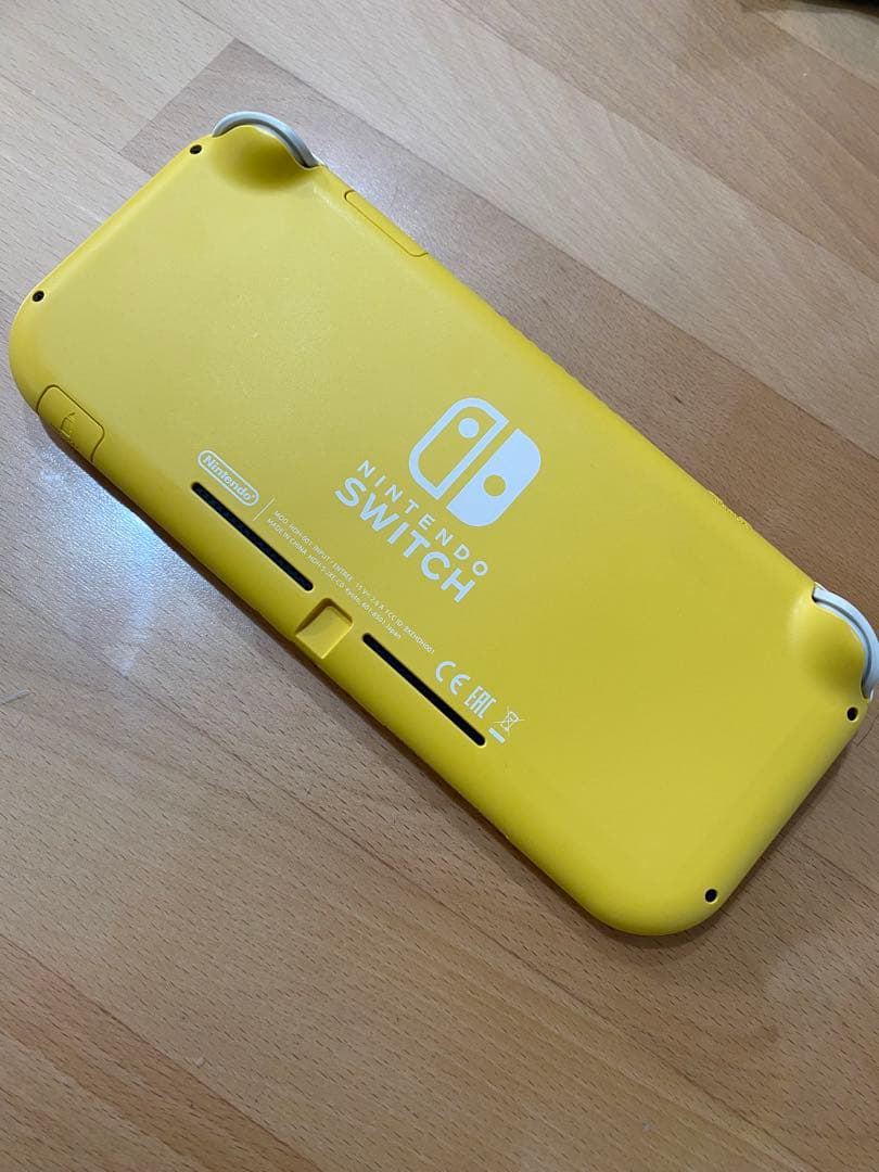 Nintendo Switch Lite イエロー + ケース