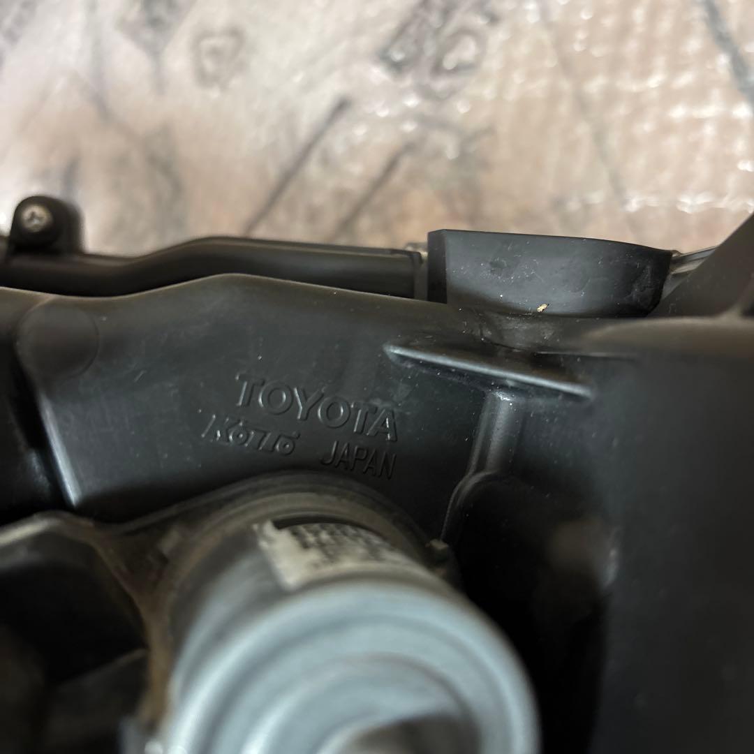 トヨタプラド右ヘッドライト