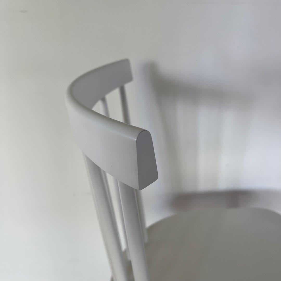 J46チェア（ホワイト）｜FDBモブラー