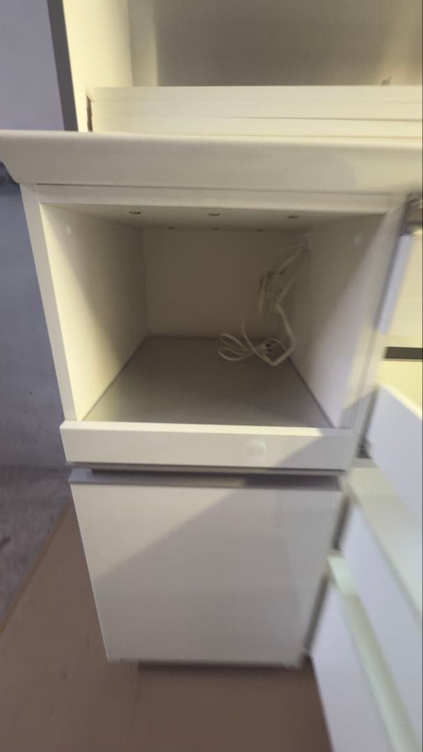 岡山県　31日まで送料込み！パモウナ　大型食器棚　8000円引き中