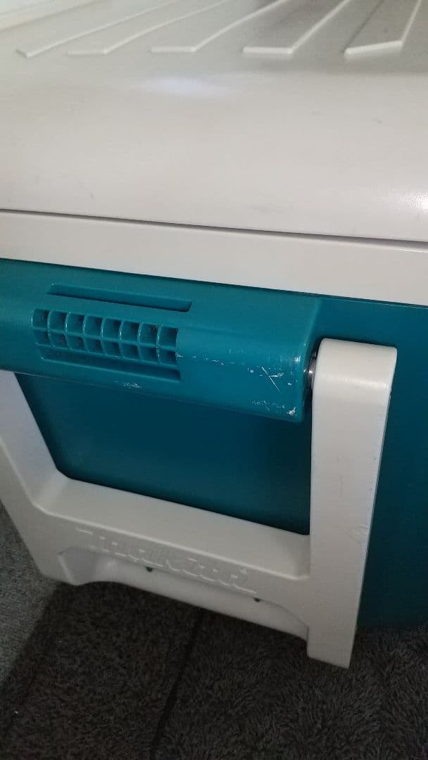 マキタ充電式保冷温庫CW180D 20L